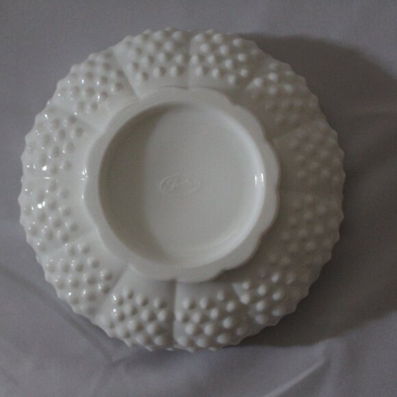 Vintage Fenton Milk Glass Hobnail Ashtray - Picture 5 of 6